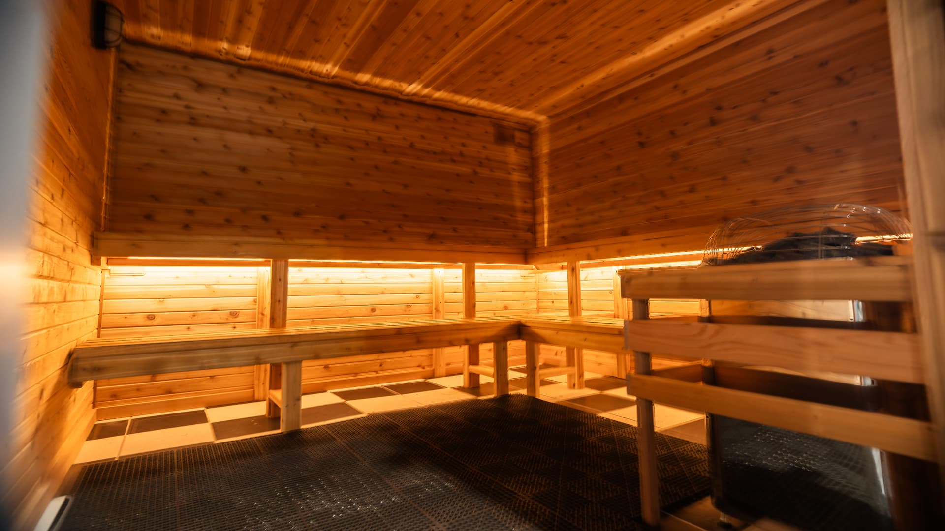 Sauna and recovery amenities at Indy City Barbell